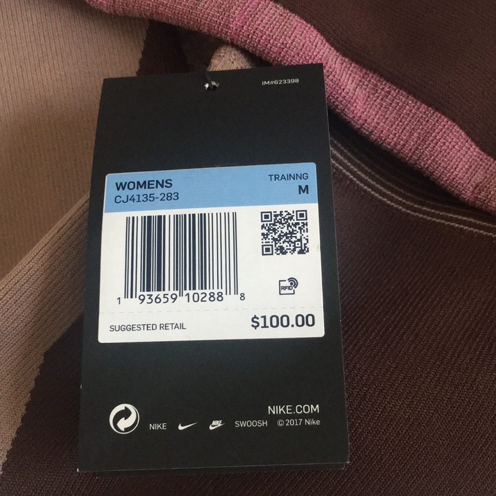 Nike High Rise Leggings - Picture 8 of 8